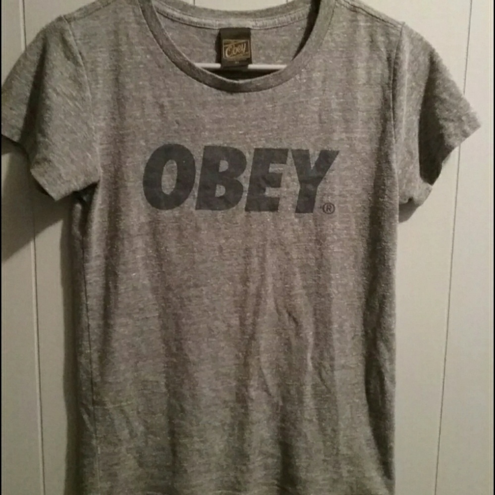 Obey Tee
